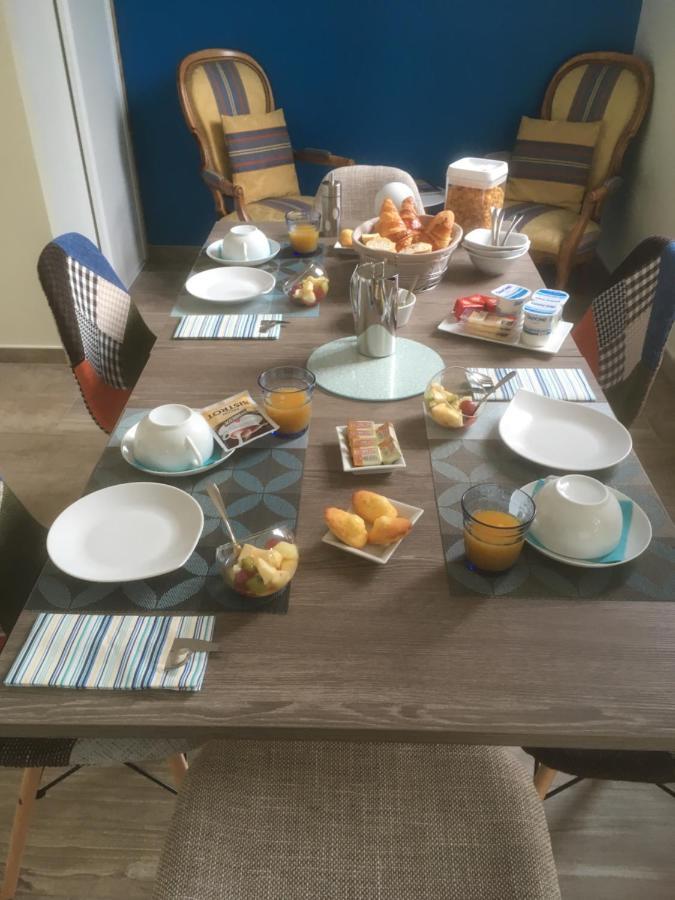 L'Atelier Du Chateau Saint-Ay Esterno foto